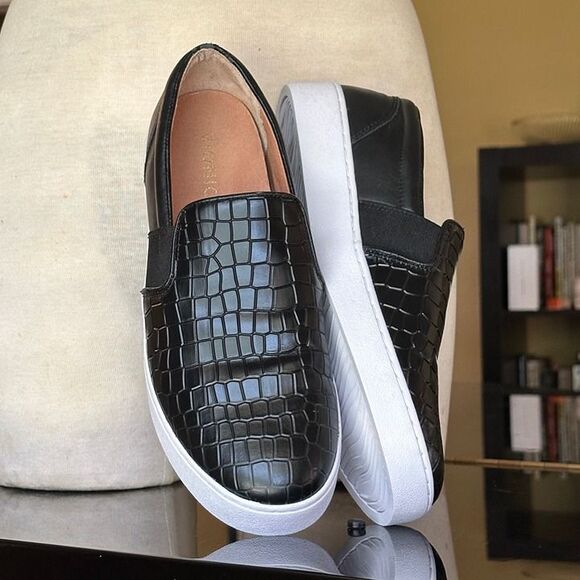 Vionic Demetra Black Croc Embossed Leather Slip On Sneaker Arch Support 9.5 - Picture 2 of 12